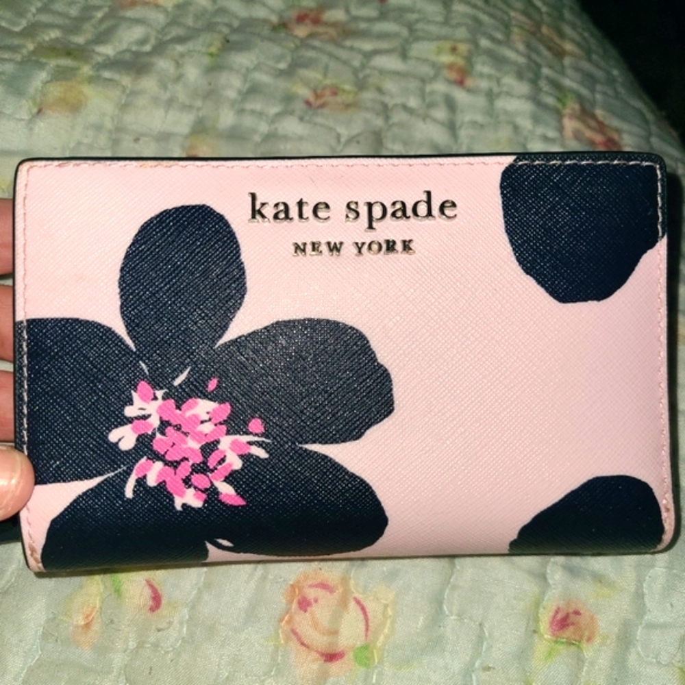Kate Spade Cameron Grand Flora pink/back Bifold